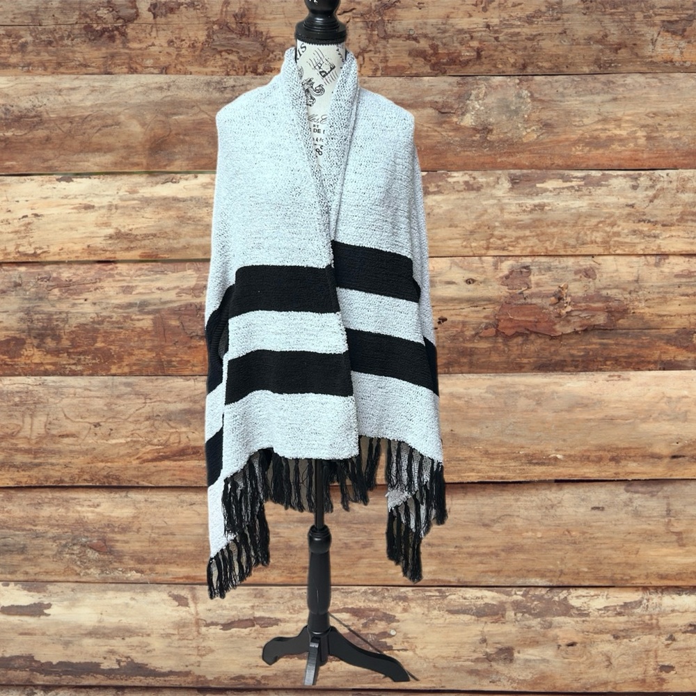 Jack & Missy Alpine Wraps Light Gray And Black One Size Fits Most